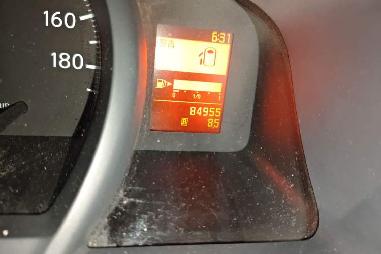 Used Nissan NV200 2016 1.6L Manual Luxury Model Odometer Close Up