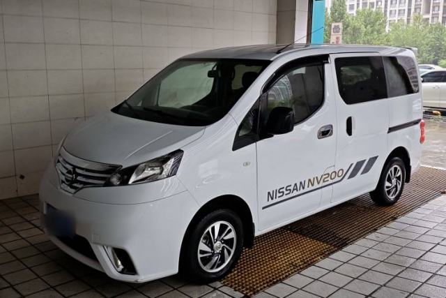 Used Nissan NV200 2016 Revised Version 1.6L CVT Luxury Edition
