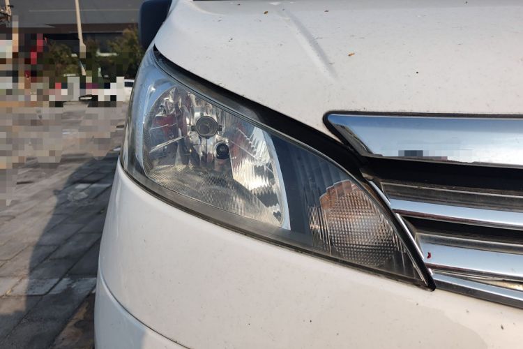 Used Nissan NV200 2016 1.6L CVT Luxury Model Right Front Headlight