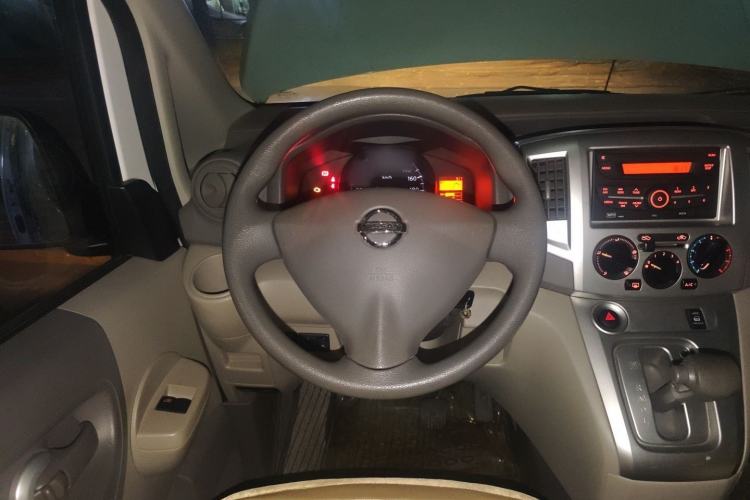 Used Nissan NV200 2016 Revised Version 1.6L CVT Luxury Edition Steering Wheel