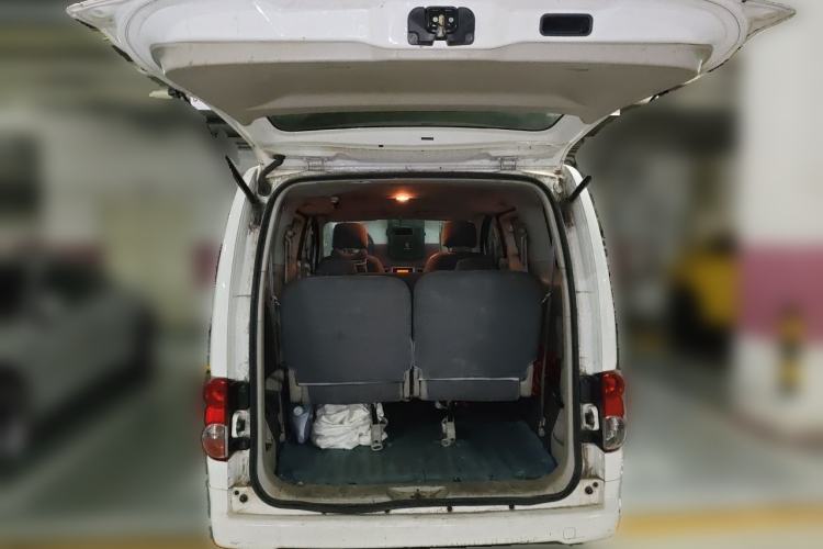 Used Nissan NV200 2016 Revised Version 1.6L Manual Luxury Edition Trunk