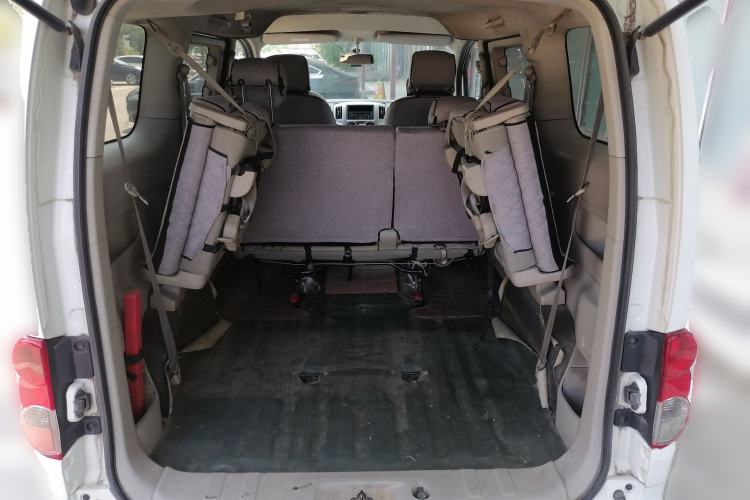 Used Nissan NV200 2016 1.6L CVT Luxury Model Trunk