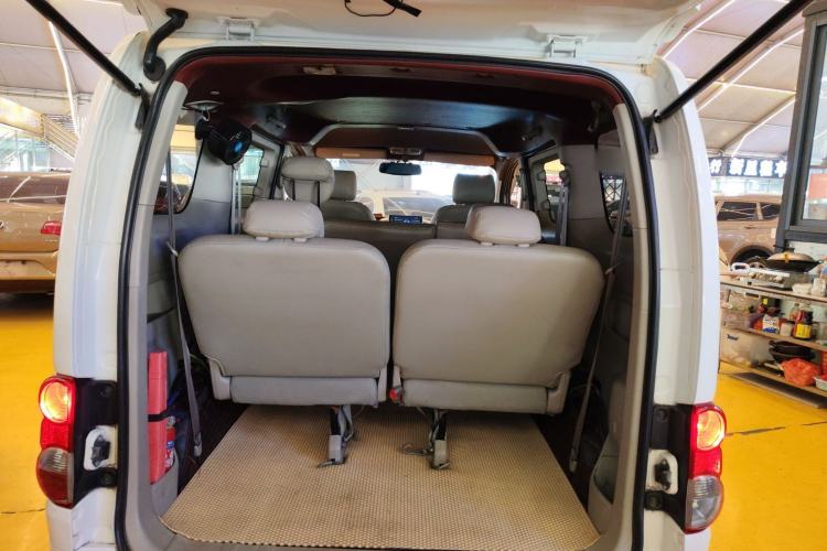 Used Nissan NV200 2016 Revised Version 1.6L Manual Luxury Edition Trunk