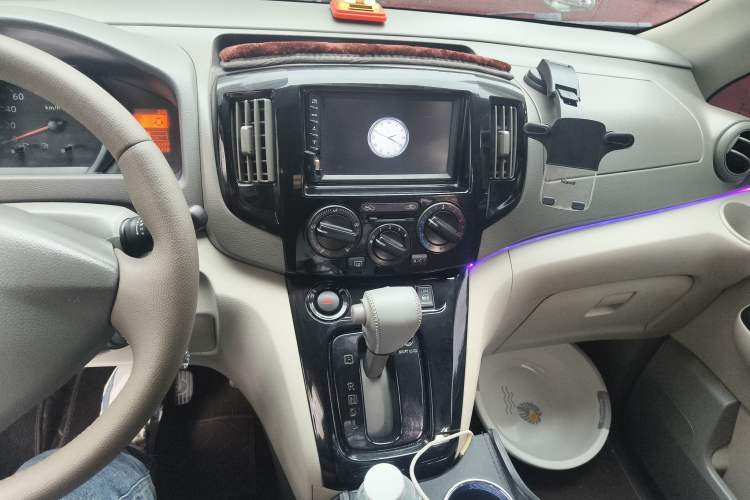Used Nissan NV200 2018 1.6L CVT Luxury Model Audio And AC Panel