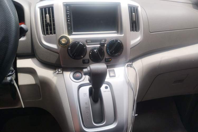 Used Nissan NV200 2018 1.6L CVT Luxury Model Audio And AC Panel