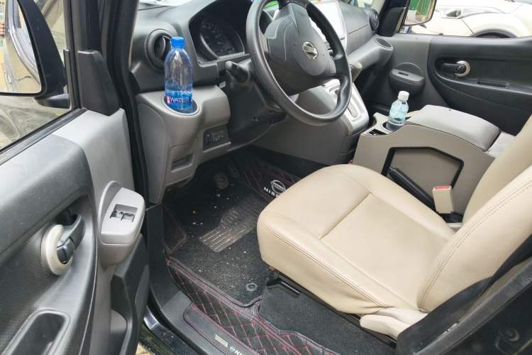 Used Nissan NV200 2018 1.6L CVT Luxury Model Driver Seat