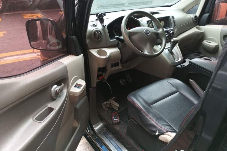 Used Nissan NV200 2018 1.6L CVT Luxury Model Driver Seat