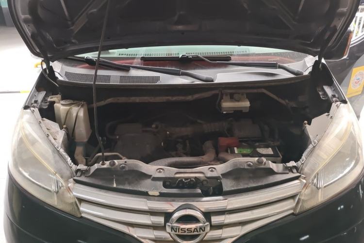 Used Nissan NV200 2018 1.6L CVT Luxury Model Engine Bay