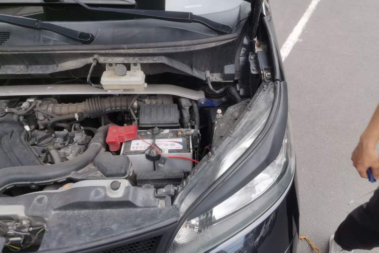 Used Nissan NV200 2018 1.6L CVT Luxury Model Engine Bay Left