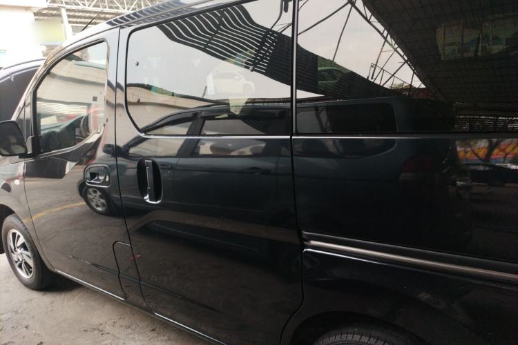 Used Nissan NV200 2018 1.6L CVT Luxury Model Exterior 3