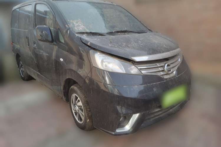 Used Nissan NV200 2018 1.6L CVT Luxury Model Front Right 45 Deg