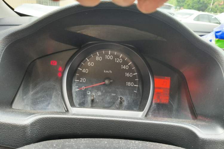 Used Nissan NV200 2018 1.6L CVT Luxury Model Instrument Cluster