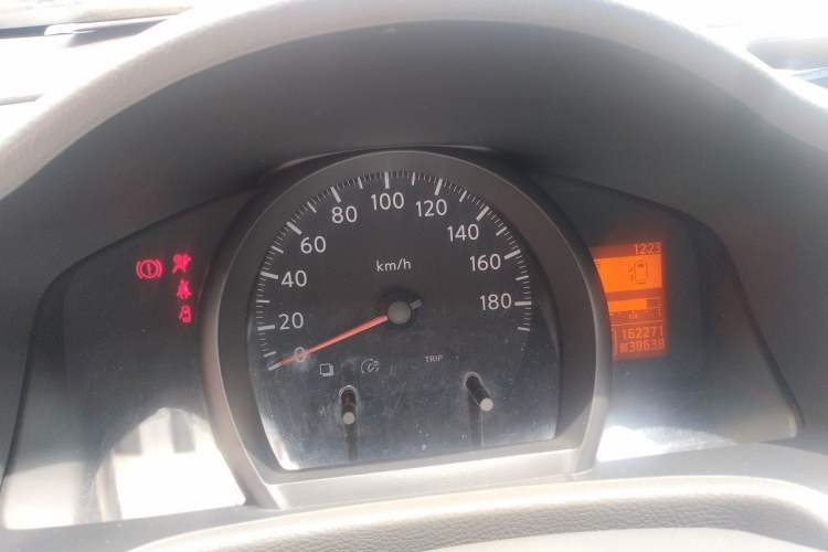Used Nissan NV200 2018 1.6L CVT Luxury Model Instrument Cluster