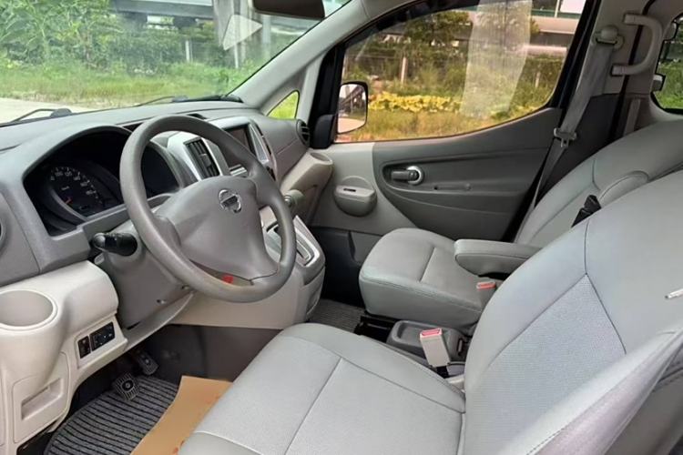 Used Nissan NV200 2018 1.6L CVT Luxury Model Interior 1
