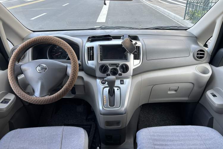 Used Nissan NV200 2018 1.6L CVT Luxury Model Interior 2