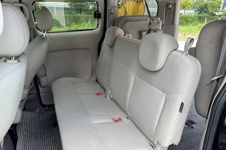 Used Nissan NV200 2018 1.6L CVT Luxury Model Interior 2