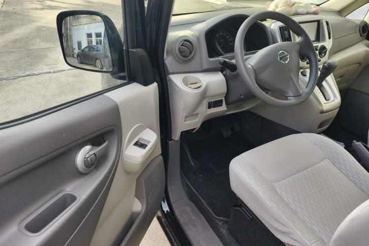 Used Nissan NV200 2018 1.6L CVT Luxury Model Interior 2