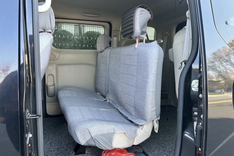 Used Nissan NV200 2018 1.6L CVT Luxury Model Interior 3
