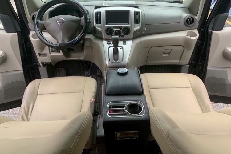 Used Nissan NV200 2018 1.6L CVT Luxury Model Interior 4