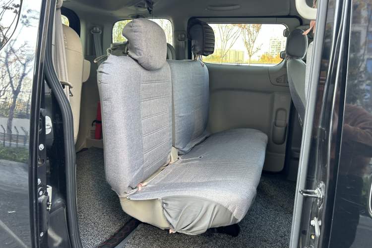 Used Nissan NV200 2018 1.6L CVT Luxury Model Interior 5