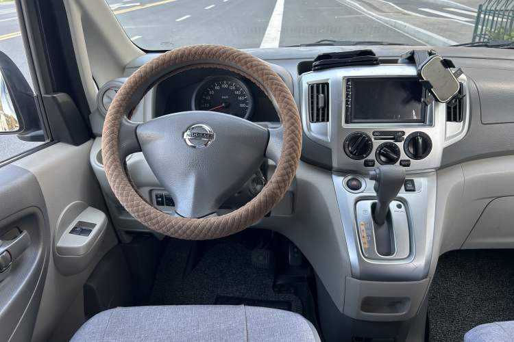 Used Nissan NV200 2018 1.6L CVT Luxury Model Interior 6