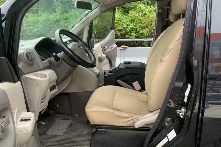 Used Nissan NV200 2018 1.6L CVT Luxury Model Interior 6