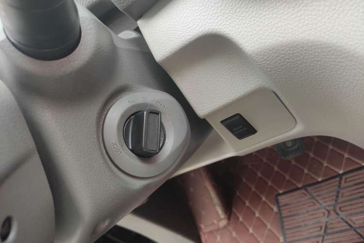 Used Nissan NV200 2018 1.6L CVT Luxury Model Interior 8