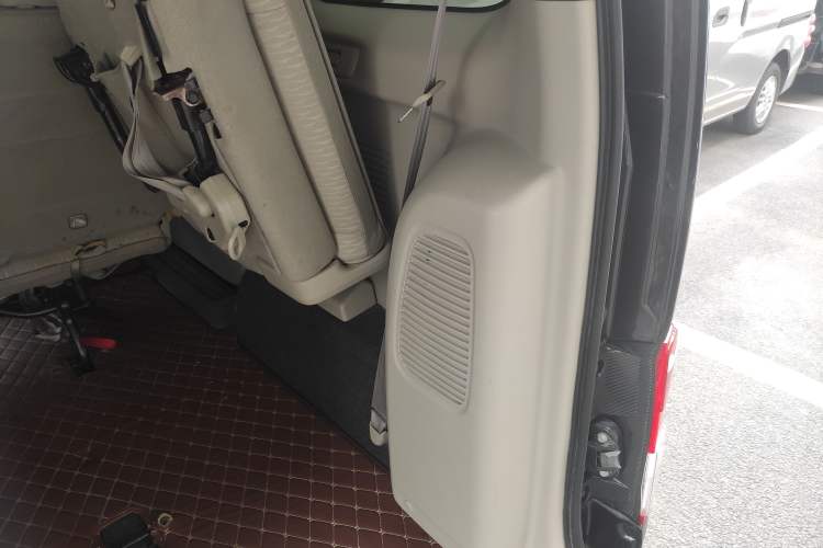 Used Nissan NV200 2018 1.6L CVT Luxury Model Interior 9