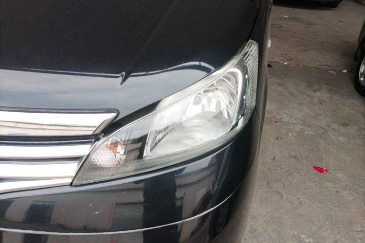 Used Nissan NV200 2018 1.6L CVT Luxury Model Left Front Headlight