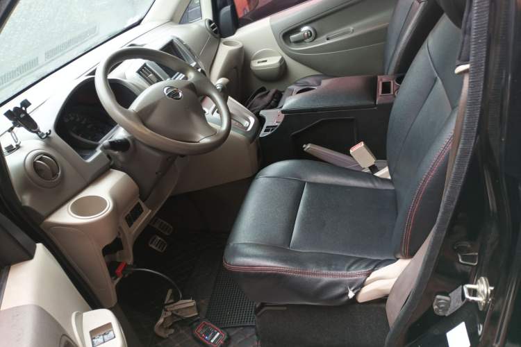 Used Nissan NV200 2018 1.6L CVT Luxury Model Left Front Seat