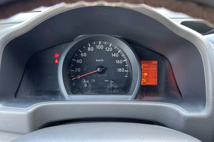 Used Nissan NV200 2018 1.6L CVT Luxury Model Odometer Close Up