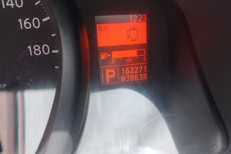 Used Nissan NV200 2018 1.6L CVT Luxury Model Odometer Close Up