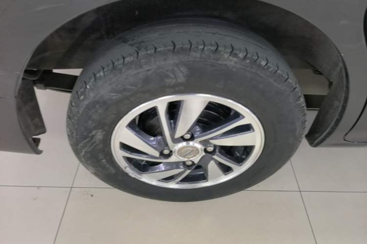 Used Nissan NV200 2018 1.6L CVT Luxury Model Right Rear Wheel Hub