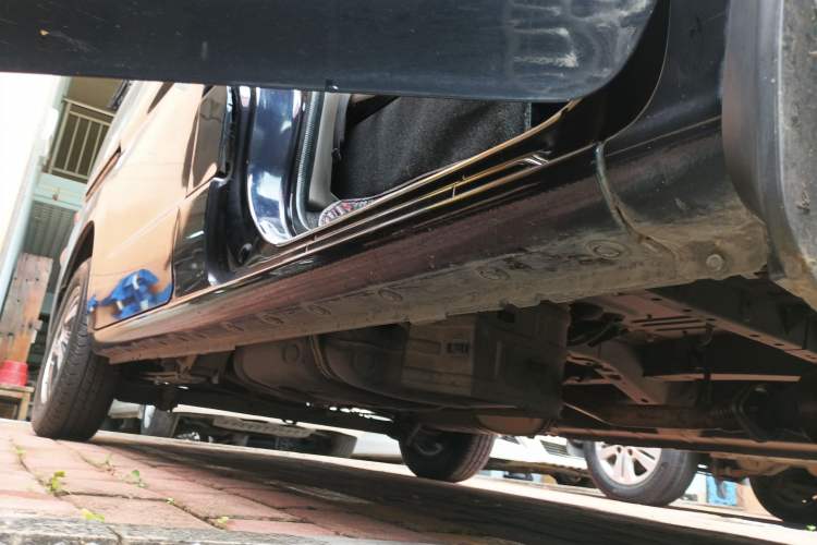 Used Nissan NV200 2018 1.6L CVT Luxury Model Right Side Sill