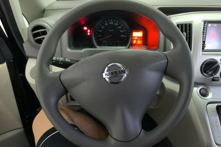 Used Nissan NV200 2018 1.6L CVT Luxury Model Steering Wheel