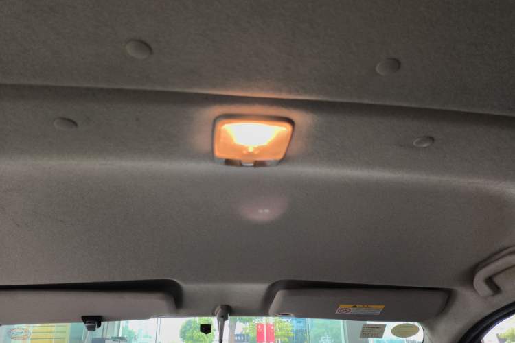 Used Nissan NV200 2018 1.6L CVT Luxury Model Headliner