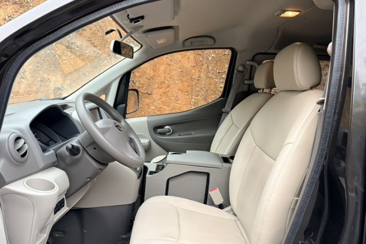 Used Nissan NV200 2018 1.6L CVT Luxury Model Interior 1