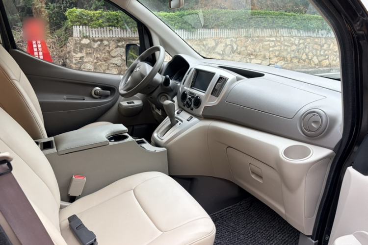 Used Nissan NV200 2018 1.6L CVT Luxury Model Interior 10