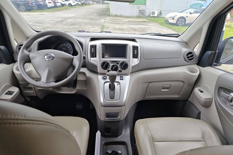 Used Nissan NV200 2018 1.6L CVT Luxury Model Interior 2