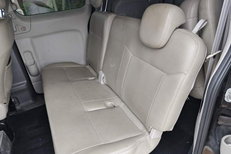 Used Nissan NV200 2018 1.6L CVT Luxury Model Interior 4