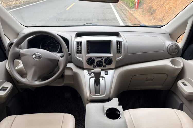 Used Nissan NV200 2018 1.6L CVT Luxury Model Interior 7