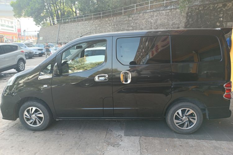 Used Nissan NV200 2018 1.6L CVT Luxury Model Left Side