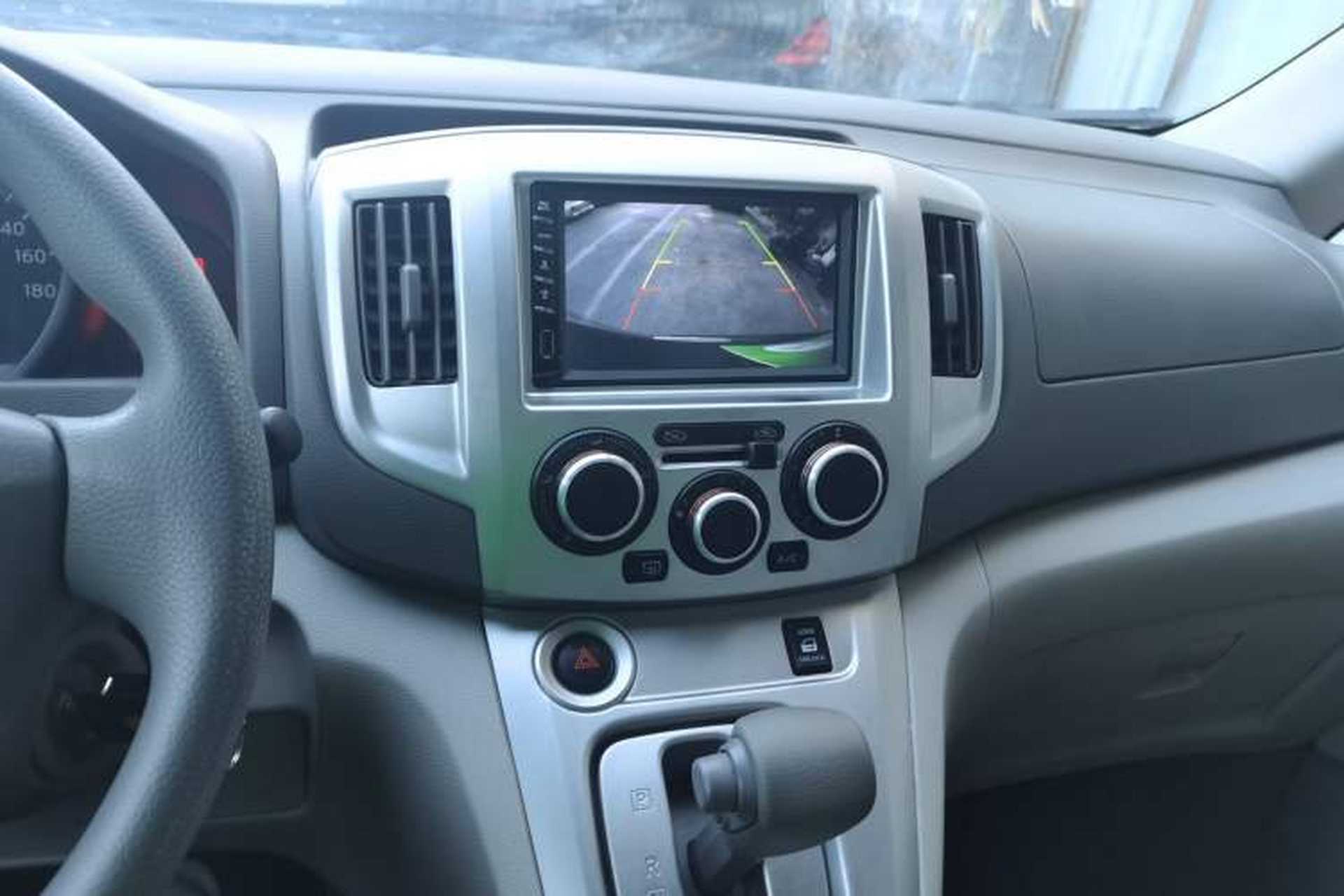 Used Nissan NV200 2018 1.6L CVT Luxury Model Audio And AC Panel