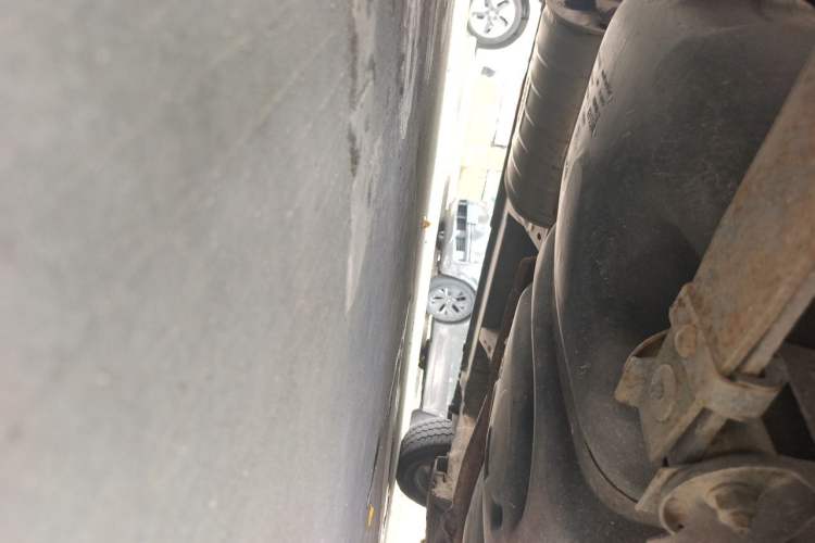 Used Nissan NV200 2018 1.6L CVT Luxury Model Chassis Rear Right