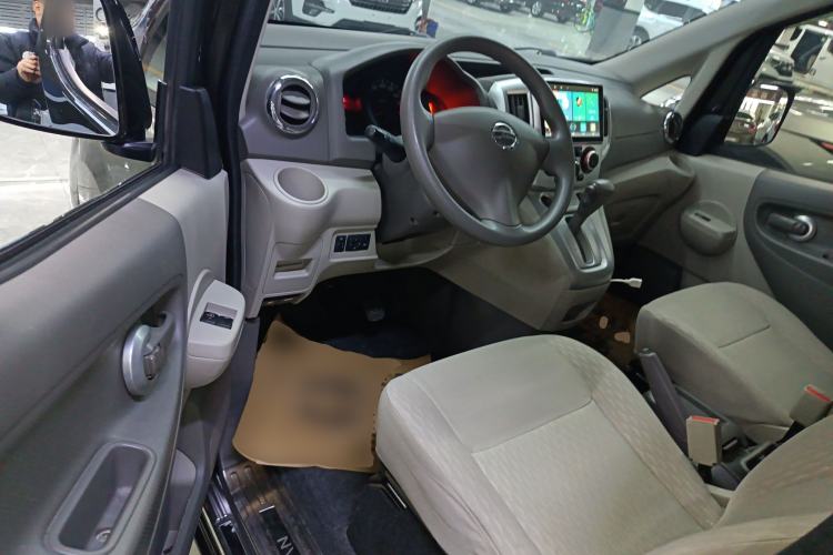 Used Nissan NV200 2018 1.6L CVT Luxury Model Driver Seat