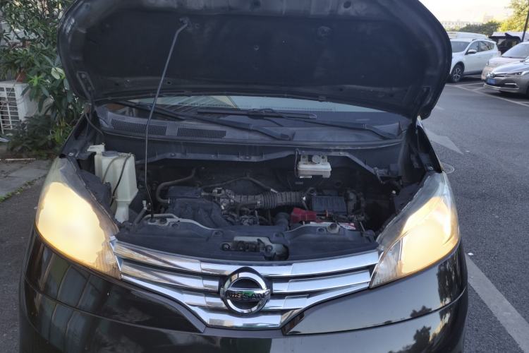 Used Nissan NV200 2018 1.6L CVT Luxury Model Engine Bay