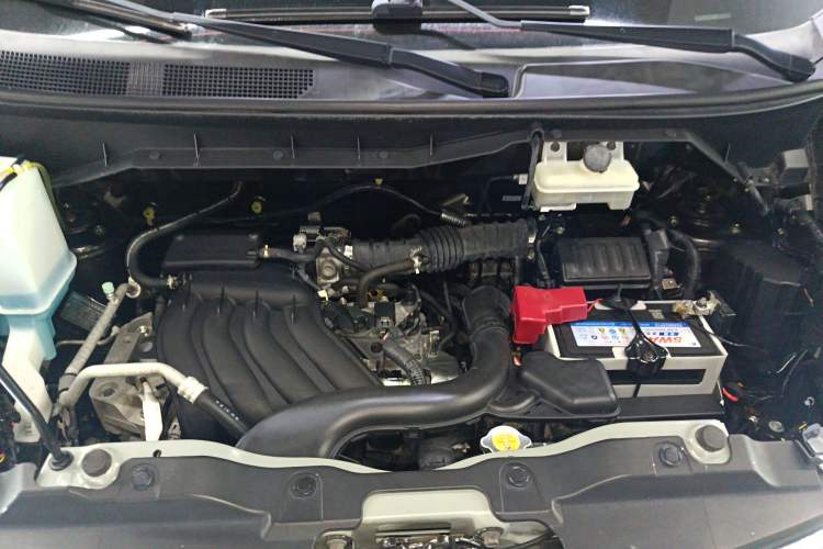 Used Nissan NV200 2018 1.6L CVT Luxury Model Engine Bay