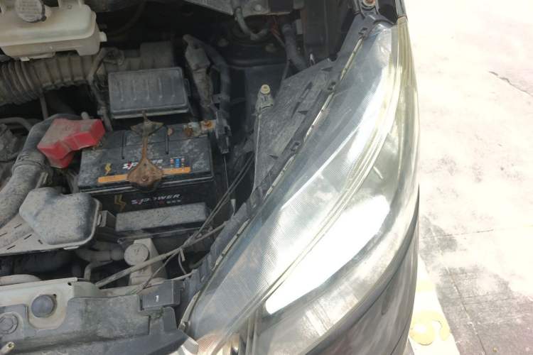 Used Nissan NV200 2018 1.6L CVT Luxury Model Engine Bay Left