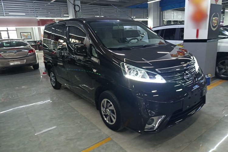 Used Nissan NV200 2018 1.6L CVT Luxury Model Front Right 45 Deg