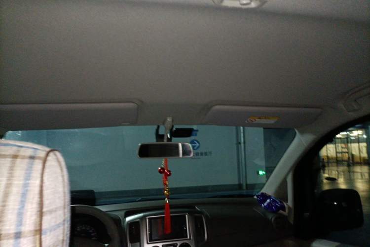 Used Nissan NV200 2018 1.6L CVT Luxury Model Headliner